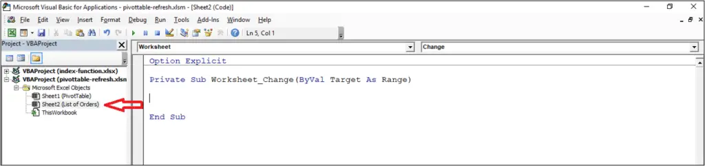 Automatically refresh PivotTables when sheet data is changed